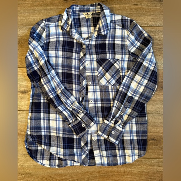 Small Woolrich button down flannel - Picture 1 of 2